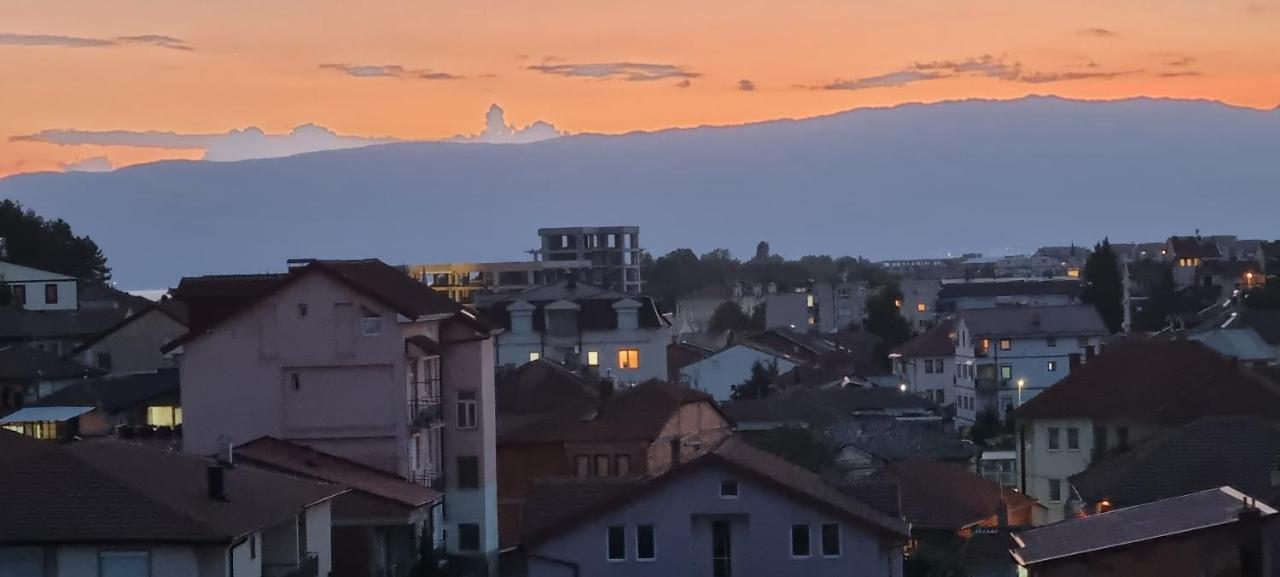 Svir Skyline Apartment No 39 Ohri Dış mekan fotoğraf